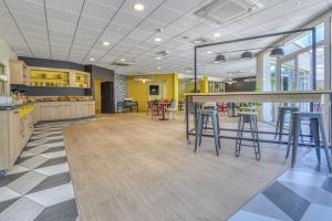 Ibis Cholet - Good To Know