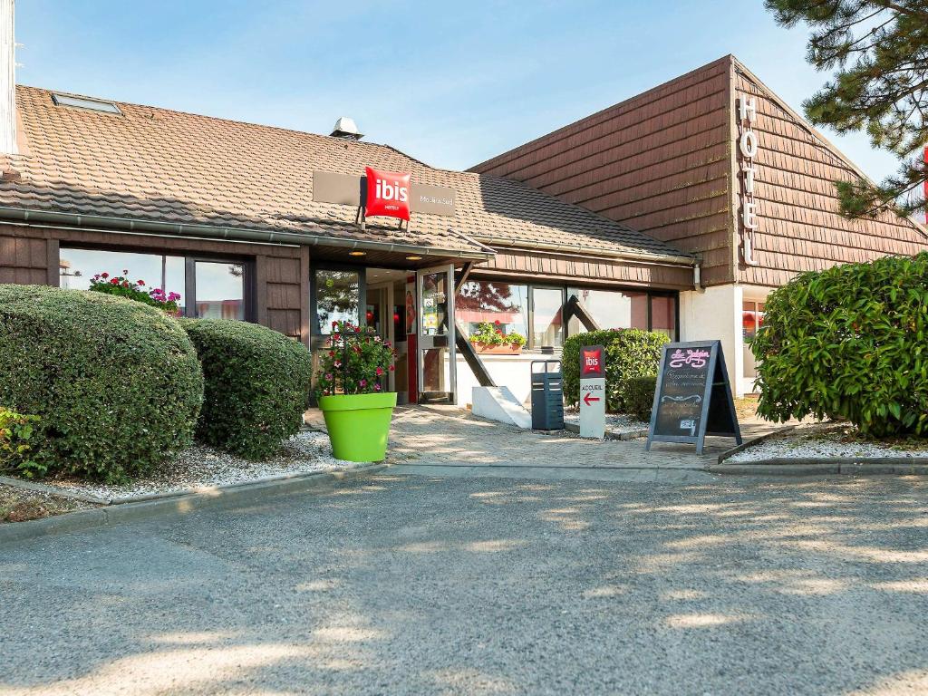 Ibis Moulins - Good To Know