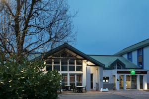 Ibis Styles Brive West - Location and Accessibility
