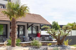 Kyriad Niort-MendesFrance Space - Good To Know