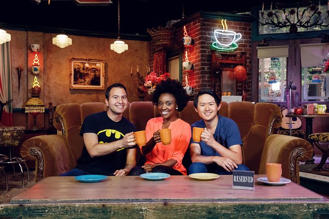 LA: Celebrity Homes & Warner Bros. Studio Hollywood Package - Good To Know
