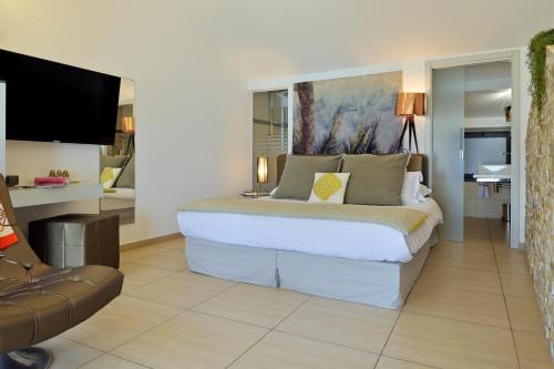 LEscale South - Good To Know