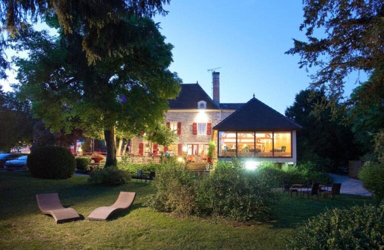Logis Hostellerie La Chaumière Review