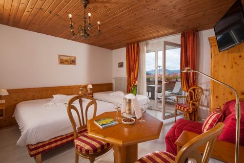 Logis Hostellerie Motel Au Bois Le Sire - Good To Know