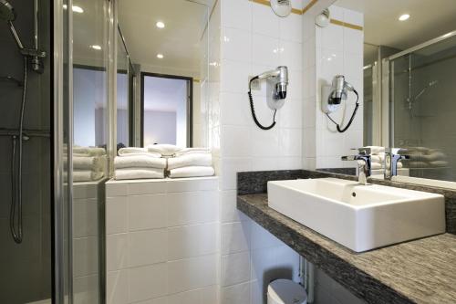 Logis Hotel L'orée De Chartres - Barjouville - Good To Know