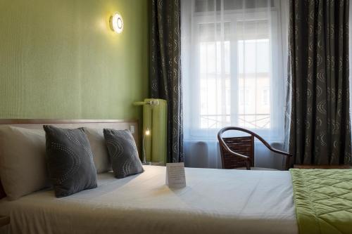 Logis Hotel & Restaurant La Paix Review