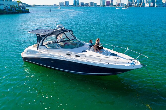 Miami Private Yacht Rental 2 to 4 Hours for 10 Ppl, Champagne - Good To Know