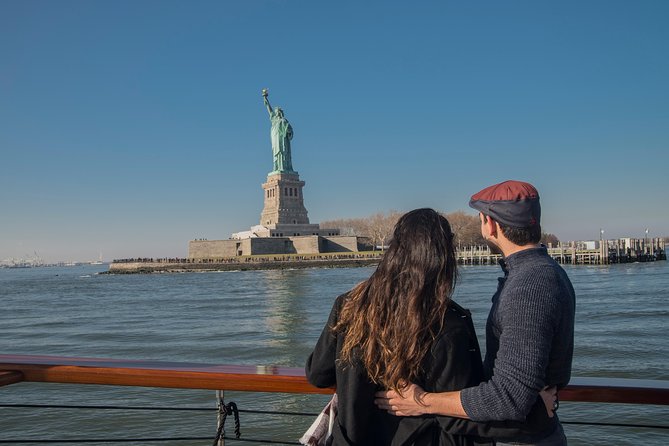 New York City Holiday Brunch Cruise on Classic Boat - Good To Know