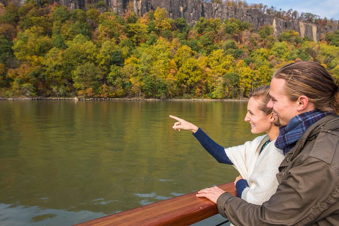 New York Fall Foliage Cruise up the Hudson River - Good To Know