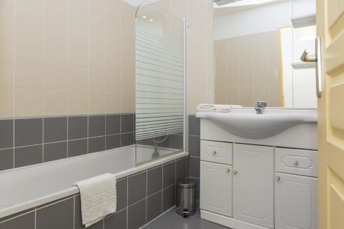 Odalys Residence The Hameaux of Capra Scorsa - Good To Know