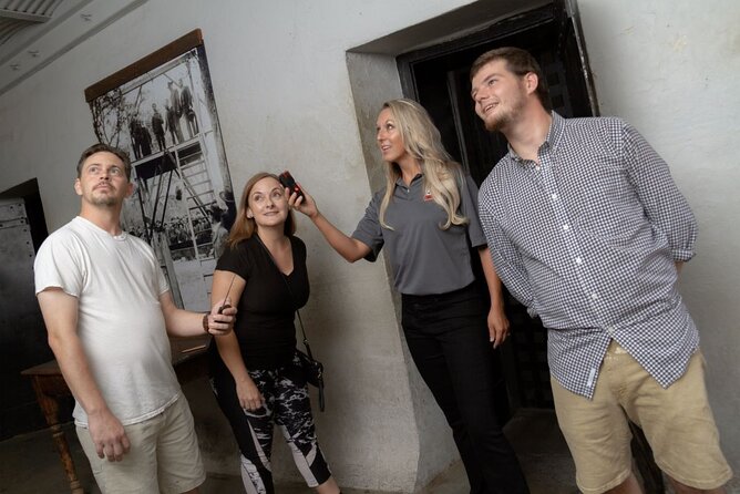 Old Jail After Dark Paranormal Experience - Good To Know