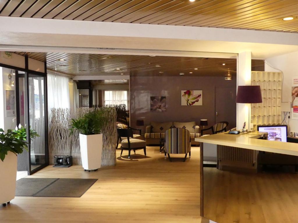 Orme Hotel, Akena - Good To Know