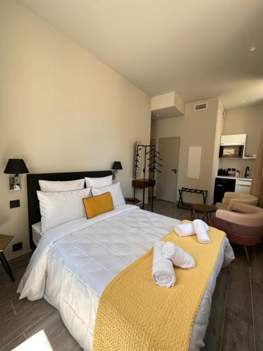 PARADISE Earth & Sea - Good To Know