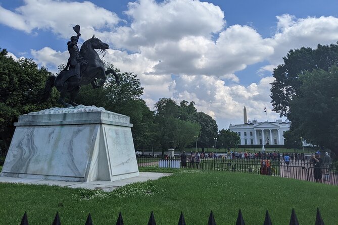 Residences of the Presidentses Walking Tour: Lafayette Square & Foggy Bottom - Good To Know