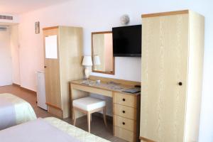 Roc E Mare Hotel - Good To Know