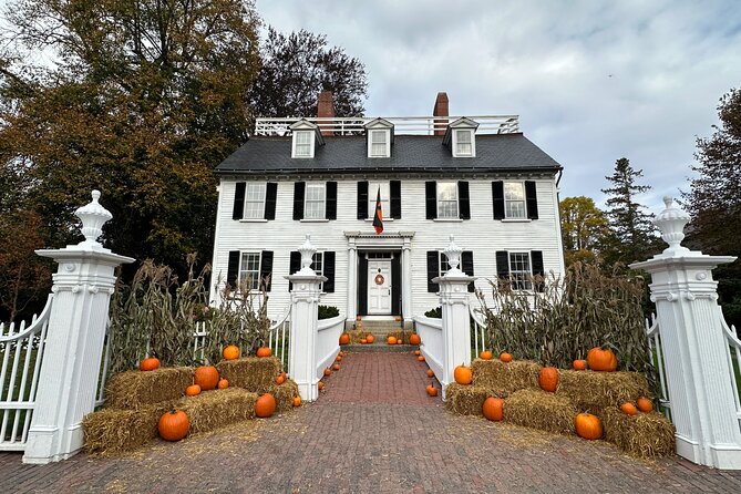 Salem Merchants and Mansions Guided Architecture Walking Tour - Good To Know