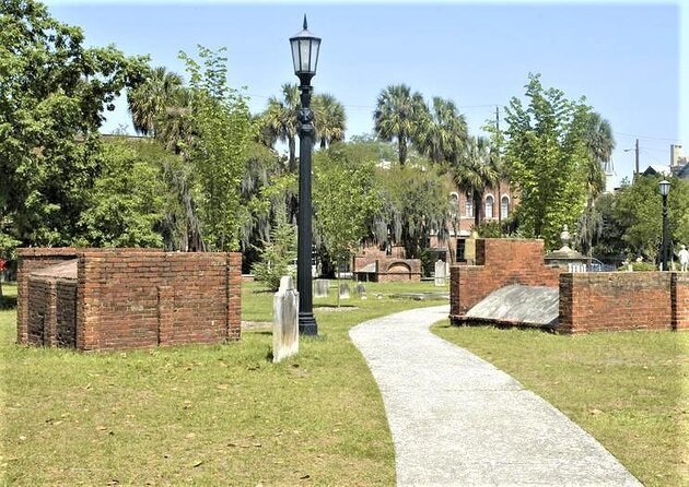 Savannah Ghost Tour for Adults ALL Alcoholic Drinks Included - Good To Know