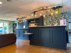 SHELDER Hotel - CHERBOURG EN COTENTIN - Equeurdreville - Good To Know