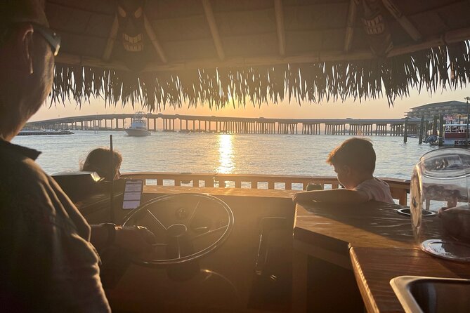 TAILFINS Destin Tiki Boat/Sunset/Crab Island/Destin Harbor - Good To Know