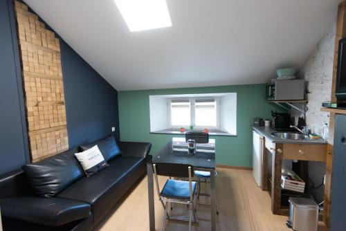 The Chamber of Carrelets - Good To Know