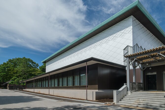 Tokyo Art Culture Tour Sannomaru Shozokan Museum & Sushi Making - Good To Know