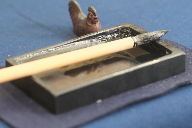 Tokyo Shinagawa Experience Calligraphy Wearing a Kimono or Samue - Good To Know