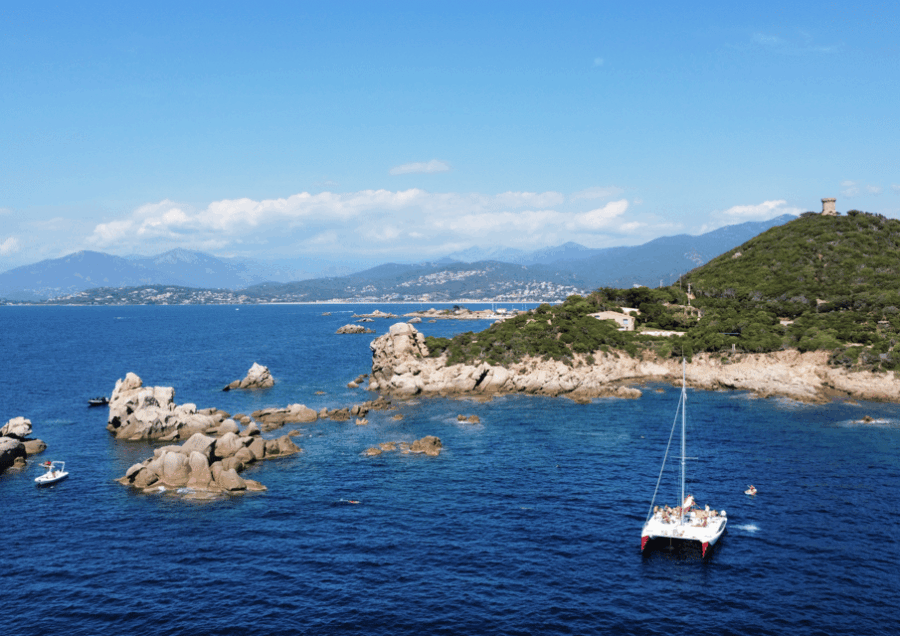 3H30 Explore the South Shore of the Bay of Ajaccio Catamaran - Overview of the Catamaran Experience
