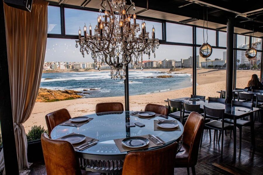 A Coruña: 4-Hour Guided City Walking Tour With Food Tasting - Tour Overview
