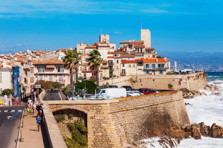 Antibes: Express Walk With a Local in 60 Minutes - Activity Overview