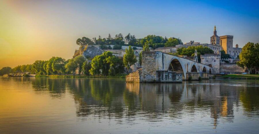 Avignon City of Popes and Wine Tasting Private Full Day Tour - Discovering Avignon: The City of Popes