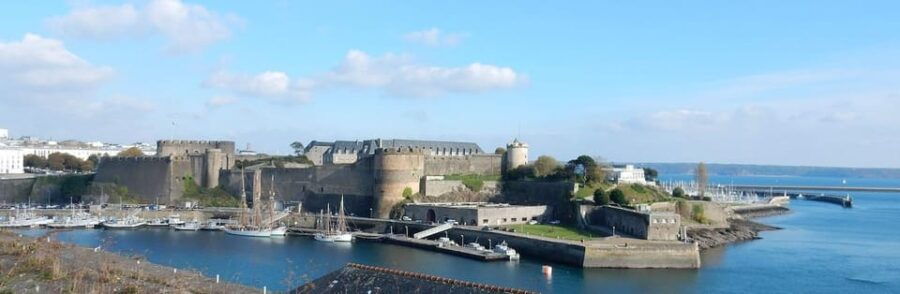 Brest: Historical Walking Tour With Téléphérique Ride - Starting Point and Meeting Location