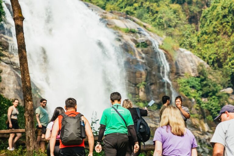 Chiang Mai: Doi Inthanon National Park Eco-Friendly Tour