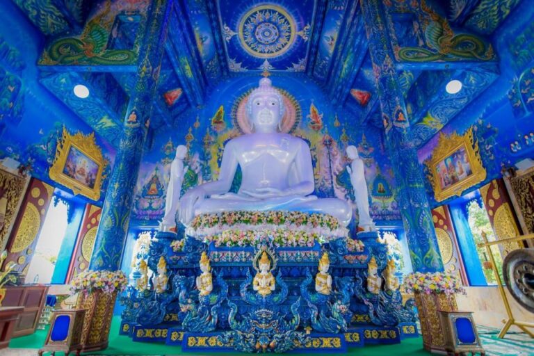 Chiang Rai: Guided Full-Day Highlights Tour With Thai Lunch