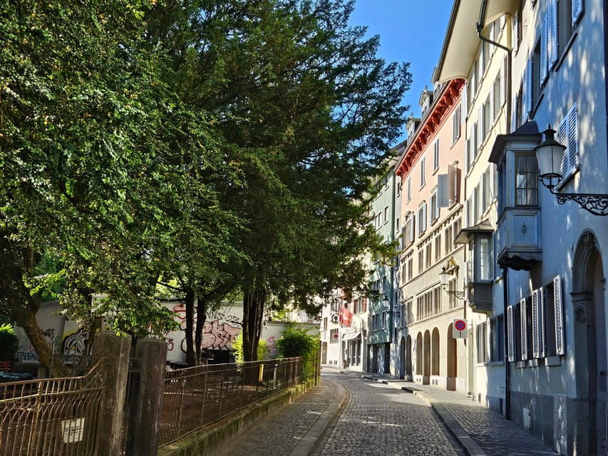 City Tour Historic Old Town Zurich - Tour Overview