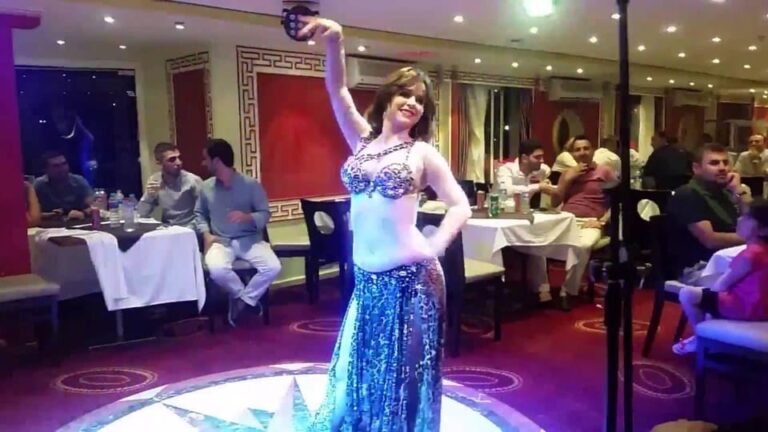 Dinner Cruise With Belly Dancer Show