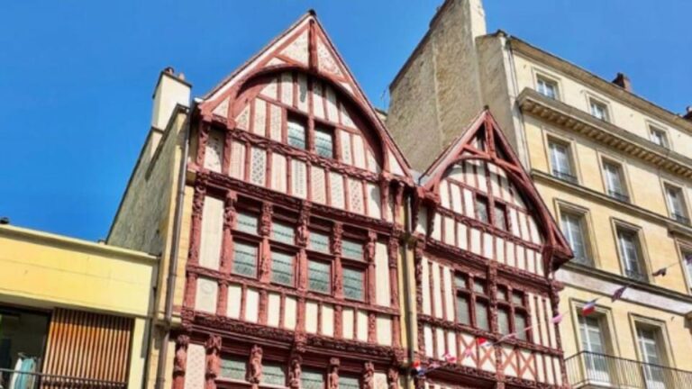 Discover Caen Like Never Before: Guided Tours of History and Secrets!