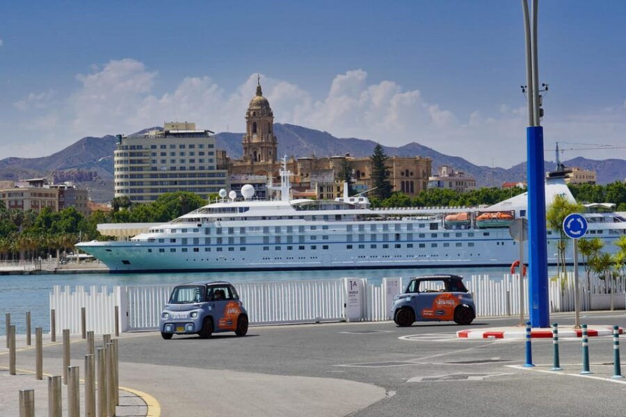 Discover Málaga in 2 Hours: Relaxing Tour by Electric Car - Exploring Málagas Iconic Landmarks