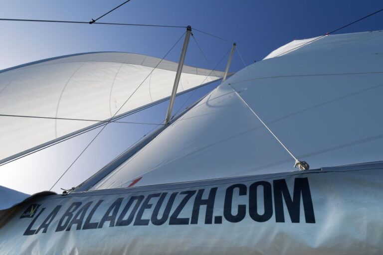 Evening Aperitif Cruise at the Entrance of Morbihans Gulf