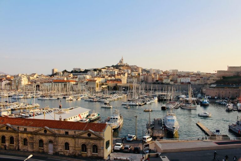 Explore Marseille With an Actor Guide: a Cultural Mosaic