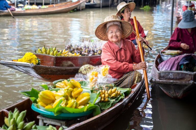 From Bangkok: Railway & Damnoen Saduak Floating Market Tour