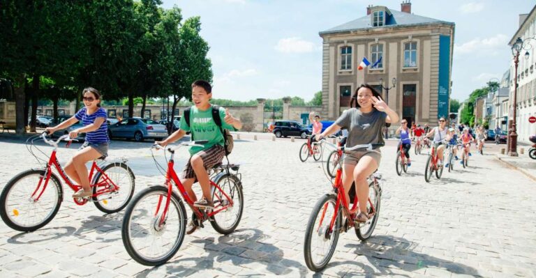 From Paris: VIP Versailles Bike Tour & Kings Apartment Tour