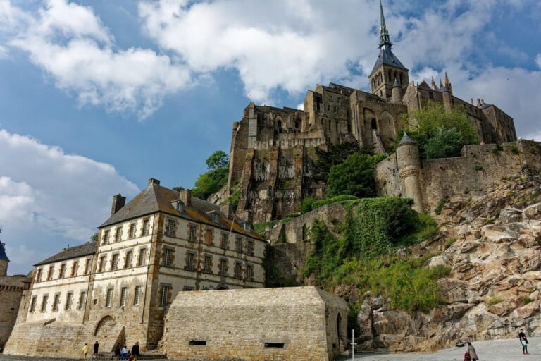 From Rennes: Mont Saint Michel Private Day Trip