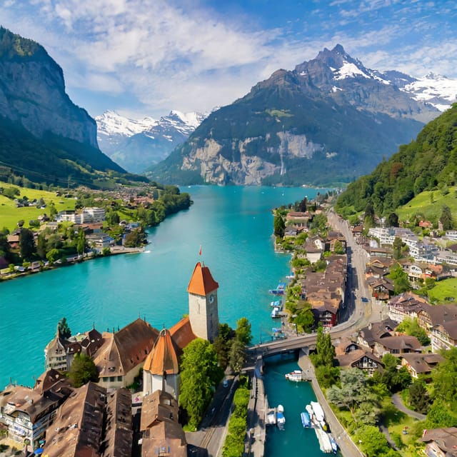 From Zurich: Interlaken and Grindelwald Private Day Tour