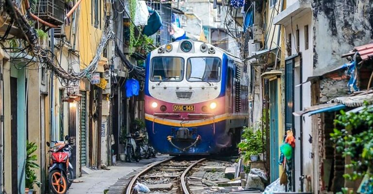 Hanoi: Guided Food Tour With Train Street Visit