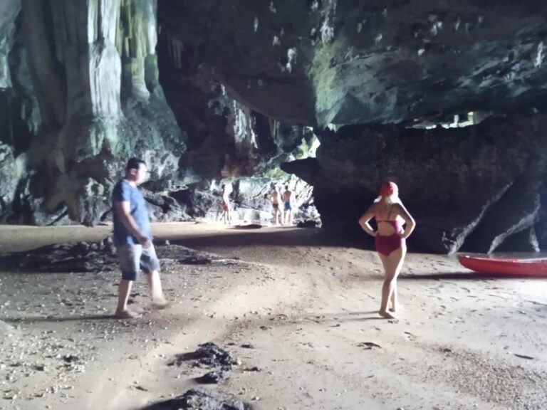Ko Lanta: Half-Day Kayaking Koh Phee & Koh Talabeng 2 Caves