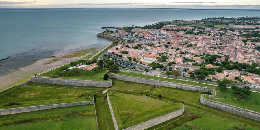 La Rochelle: Re Island Guided Tour With Private Transport - Experience Local Culture