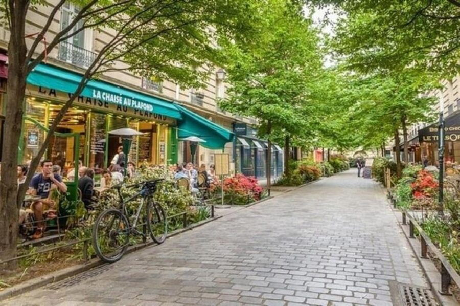 Le Marais Guided Walking Tour - Overview of the Le Marais Neighborhood