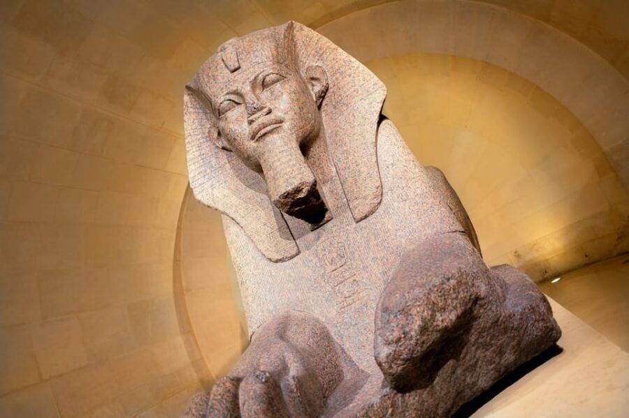 Louvre Art and Mysteries: Private Guided Tour (FR ENG ESP) - Overview of the Louvre Museum Tour