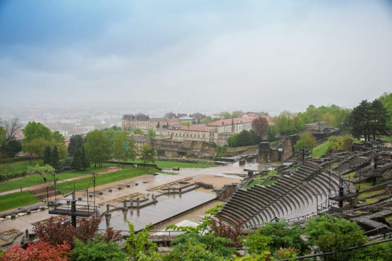 Lyon: Day Tour of the Main Attractions