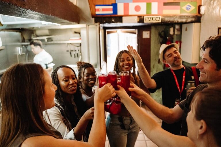 Madrid: Tapas, Taverns & History Tour